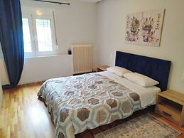 Kastraki House with a view