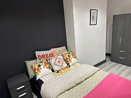 Impeccable 1-bed Studio in London