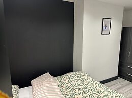 Impeccable 1-bed Studio in London