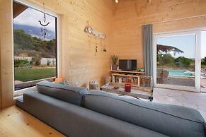 Driftwood eco Villa Privacy and Tranquility