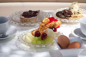 Driftwood eco Villa Privacy and Tranquility