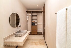 Condo Ophelia by mYYc