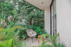 Condo Ophelia by mYYc