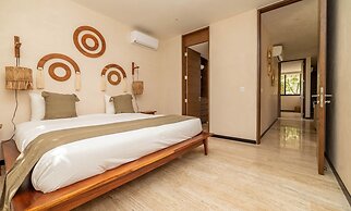 Condo Ophelia by mYYc