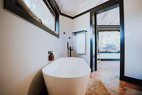 Starlight Haven Weiss Lake