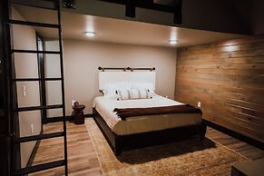 Starlight Haven Weiss Lake