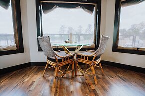 Starlight Haven Weiss Lake