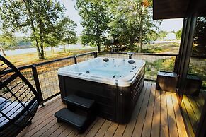 Starlight Haven Weiss Lake