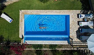 Stunning Seaviews Pool Beach - Pasithea