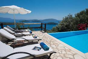 Stunning Seaviews Pool Beach - Pasithea