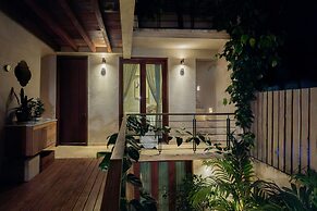 Luxury 5BR House W Jacuzzi & Pool