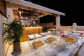 Luxury 5BR House W Jacuzzi & Pool