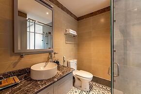 Golden Star Hotel & Apartment