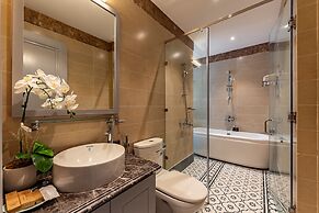 Golden Star Hotel & Apartment