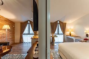 Golden Star Hotel & Apartment