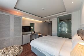 Golden Star Hotel & Apartment