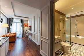 Golden Star Hotel & Apartment