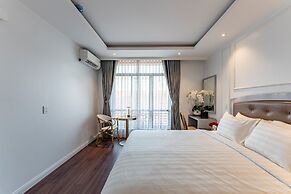 Golden Star Hotel & Apartment