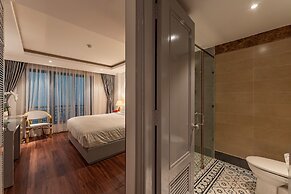 Golden Star Hotel & Apartment