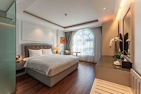 Golden Star Hotel & Apartment