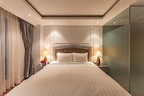 Golden Star Hotel & Apartment