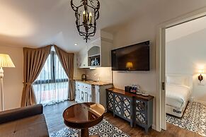 Golden Star Hotel & Apartment