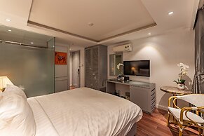 Golden Star Hotel & Apartment