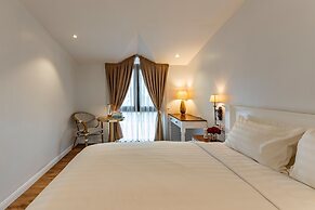 Golden Star Hotel & Apartment