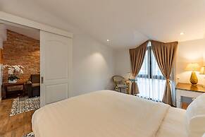 Golden Star Hotel & Apartment