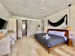 Selva Studios by Casago