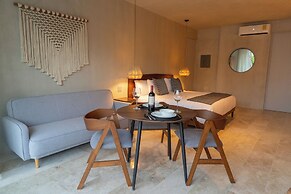 Selva Studios by Casago