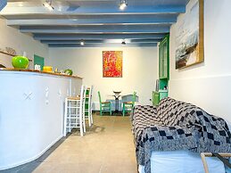 Pitini 1 - Seafront - Harbour view