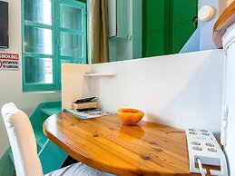 Pitini 1 - Seafront - Harbour view