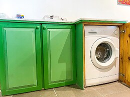 Pitini 1 - Seafront - Harbour view