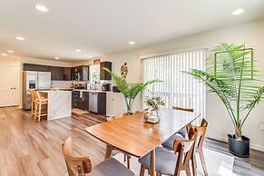 5 Mi to Lake: Modern Tobyhanna Retreat!