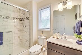 5 Mi to Lake: Modern Tobyhanna Retreat!