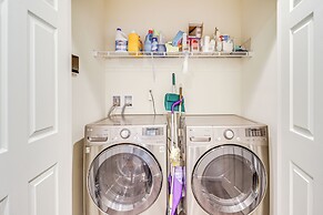 5 Mi to Lake: Modern Tobyhanna Retreat!