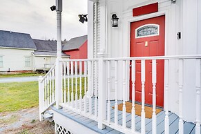 Ludlow Townhome: 3 Mi to Okemo Mountain!