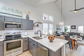 Pet-friendly Lake LBJ Retreat w/ Deck & Hot Tub!