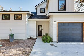 Pet-friendly Lake LBJ Retreat w/ Deck & Hot Tub!