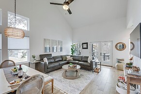 Pet-friendly Lake LBJ Retreat w/ Deck & Hot Tub!