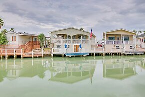 Canalfront Port Isabel Cottage: 5 Mi to Beach!
