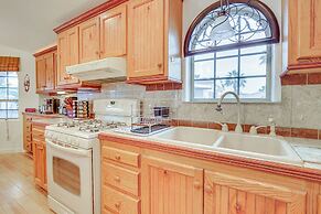 Canalfront Port Isabel Cottage: 5 Mi to Beach!