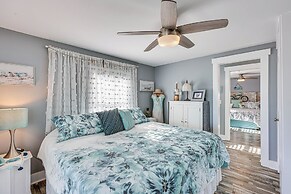 Ocean-view 'sea Gem' Bungalow: Steps to Beach!