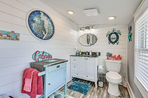 Ocean-view 'sea Gem' Bungalow: Steps to Beach!