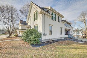Tasteful Gardiner Triplex Near Downtown Augusta!