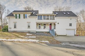 Tasteful Gardiner Triplex Near Downtown Augusta!