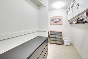 Pet-friendly Palm Desert Gem on Golf Course!