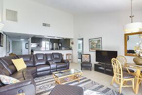 Pet-friendly Palm Desert Gem on Golf Course!