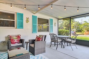 Lovely St Pete Beach Cottage, Walk to Beach & Town